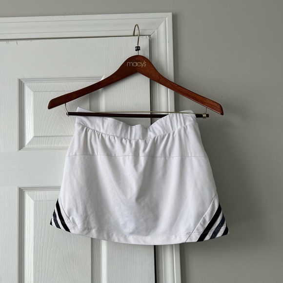 Adidas Skort Size Small - Picture 2 of 6